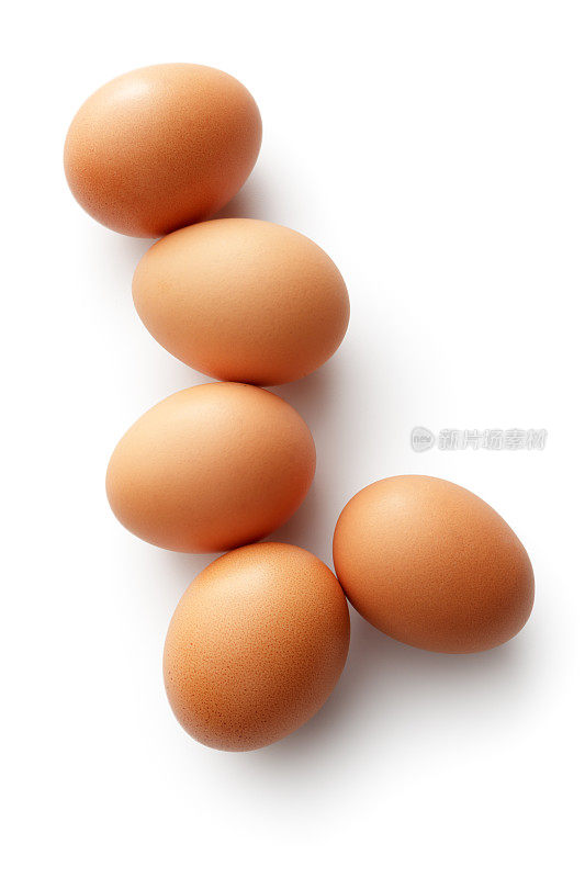 鸡蛋:白色背景下孤立的棕色鸡蛋