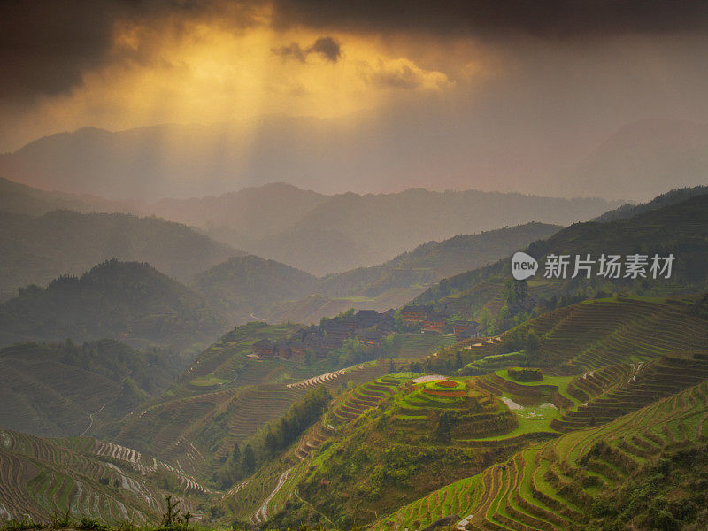 雨天的阳光