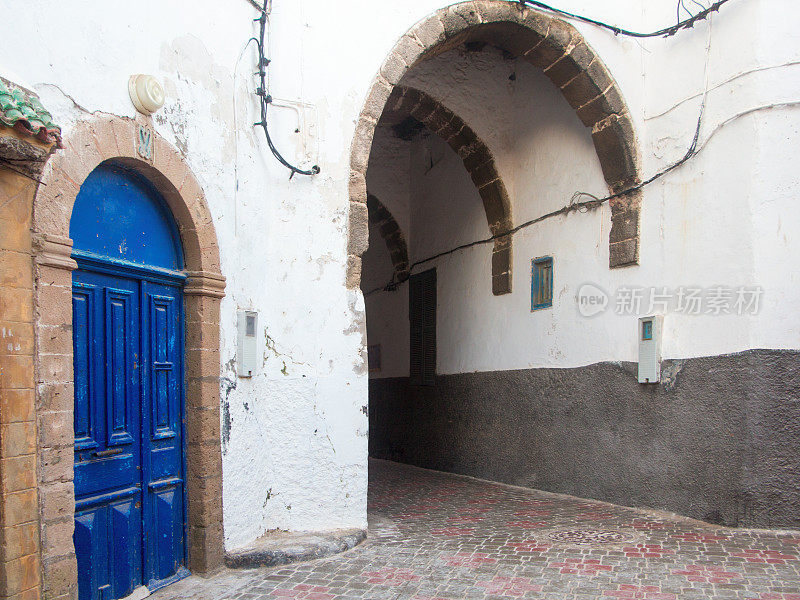 摩洛哥色彩斑斓的门