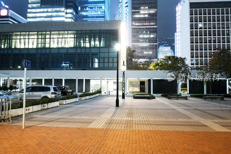 现代城市的夜景，香港