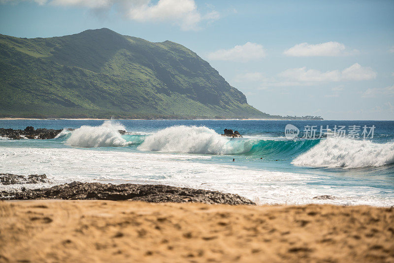 美国夏威夷瓦胡岛西海岸海滩和海浪