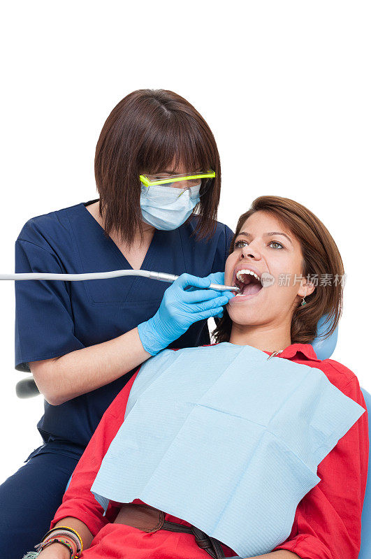 牙科医生的专业钻孔程序