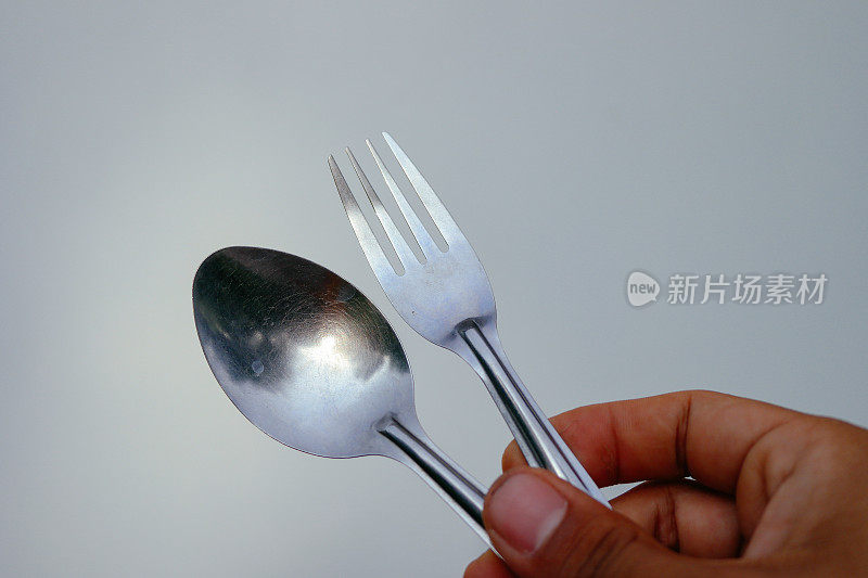 不锈钢叉子和勺子