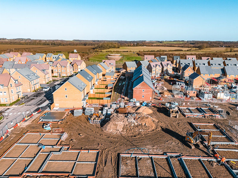 无人机拍摄的英国正在兴建的新住宅