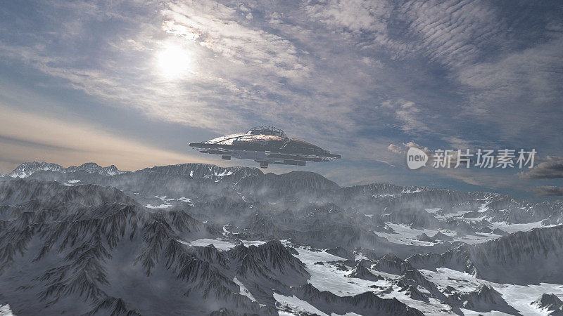 巨大的外星飞船UFO在雪山上空飞行