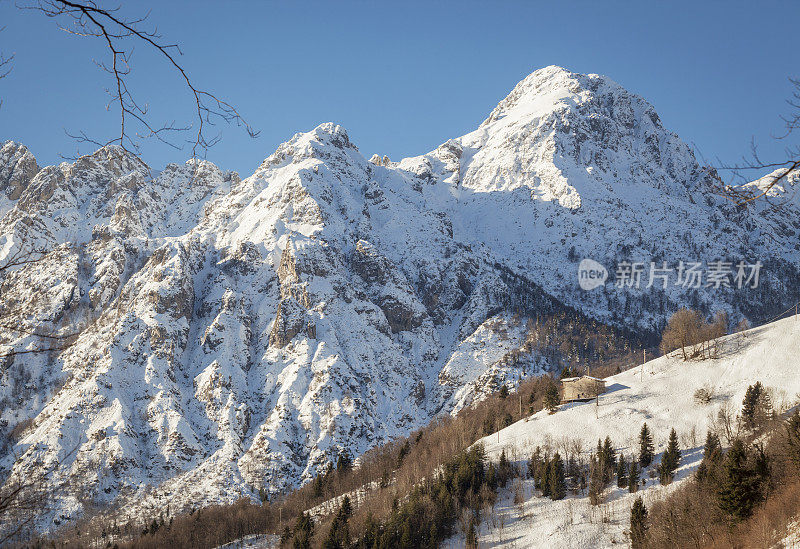 冬季的高山景观