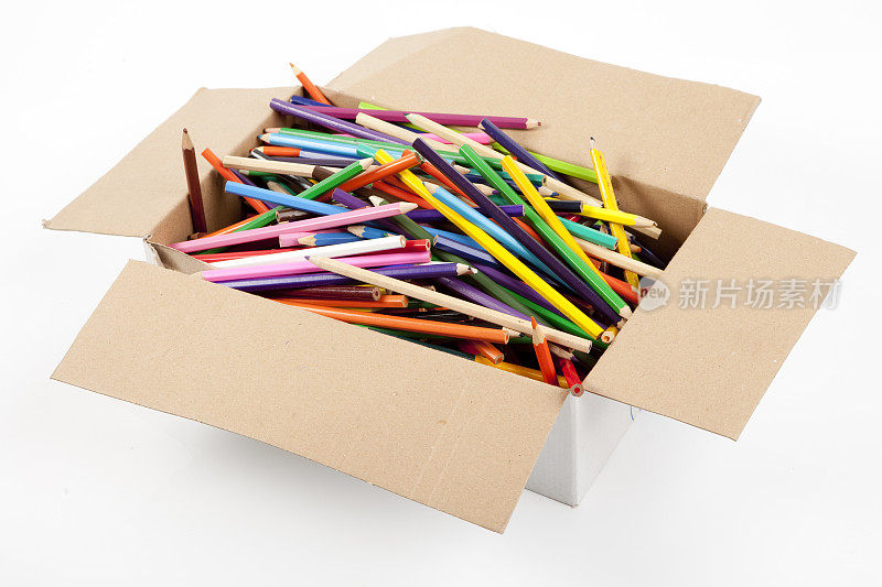 彩色铅笔在XXXL的盒子里