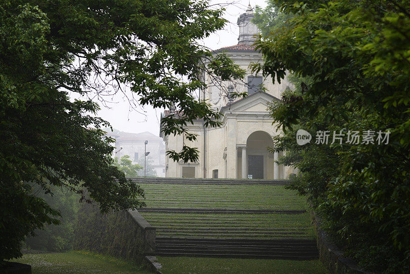 瓦雷兹的圣山之路