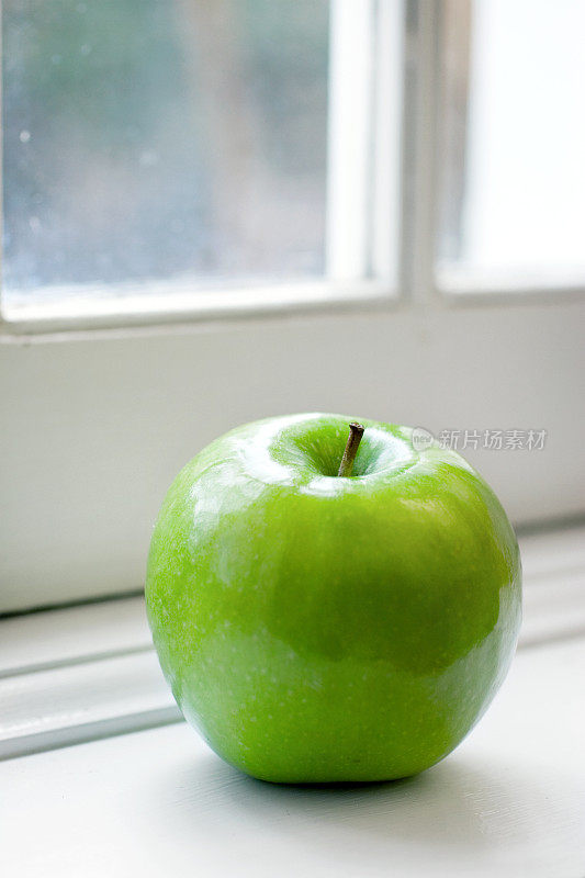 橱窗里的苹果