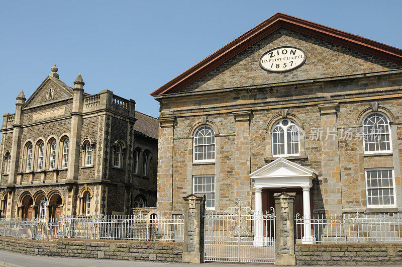 维多利亚教堂和1913年校舍，威尔士