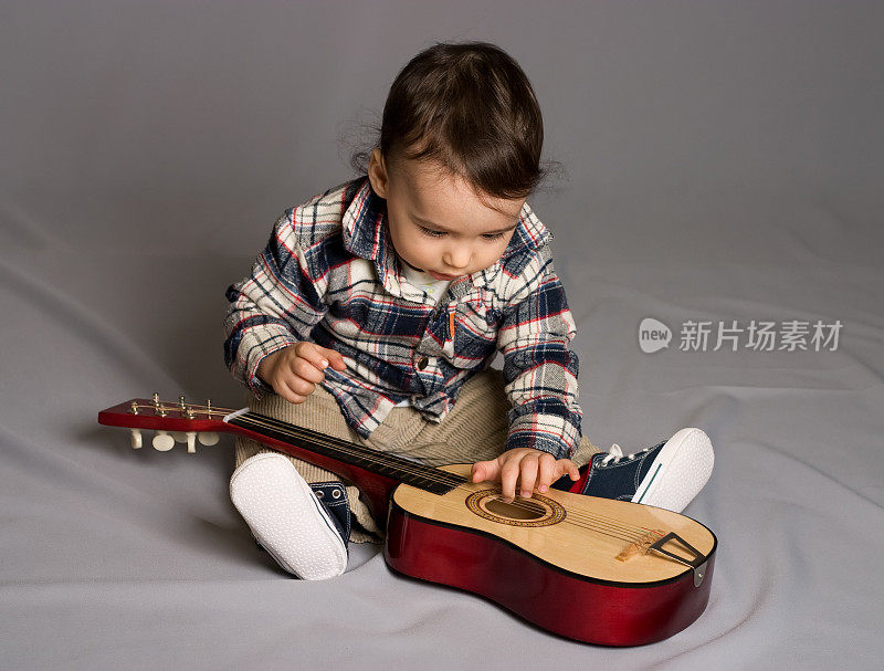 婴儿abd吉他