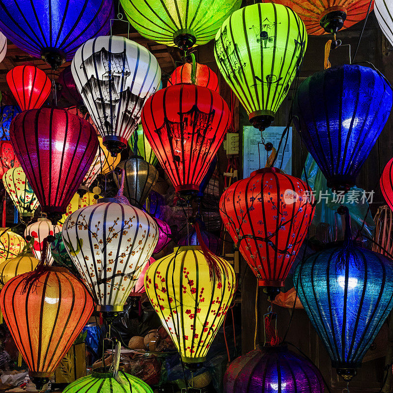 越南会安市的传统丝绸灯笼
