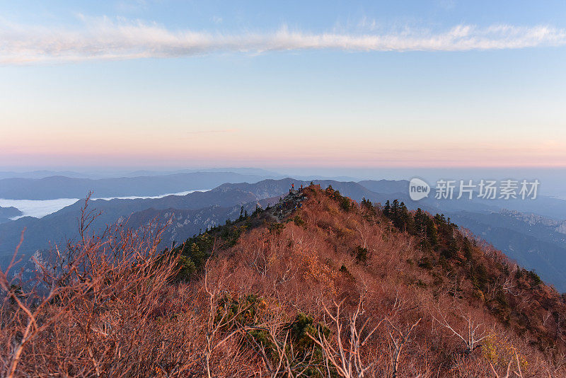 日出山