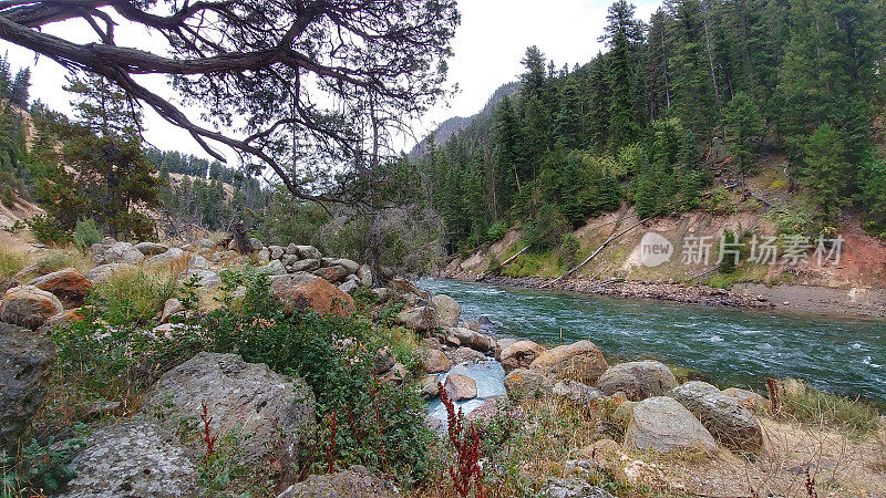 黄石河，峡谷底部，岩石，七英里洞径，怀俄明州