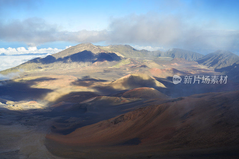 夏威夷毛伊岛的光影山