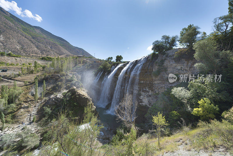 土耳其埃尔祖鲁姆的托尔图姆瀑布