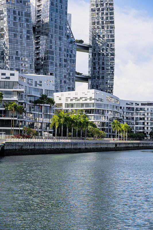 新加坡城市滨水天际线在吉宝湾