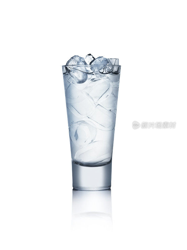 一杯冰水