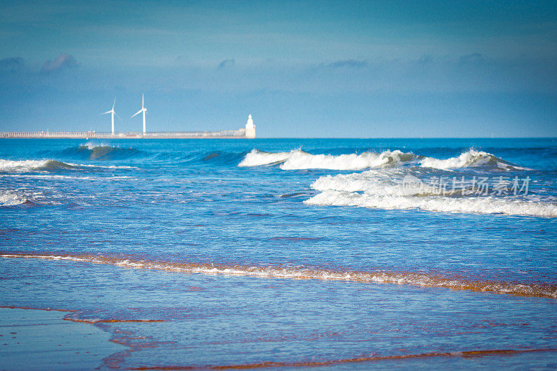 北海的西顿水闸码头和风力发电场