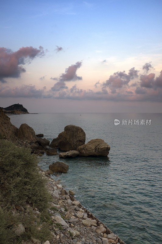 利古里亚海。彩色图像