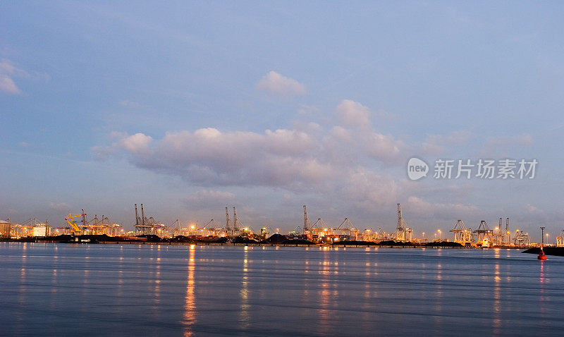 Ore终端maasvlakte