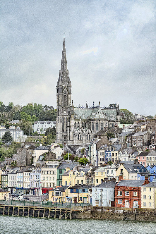 爱尔兰科夫的圣科尔曼大教堂