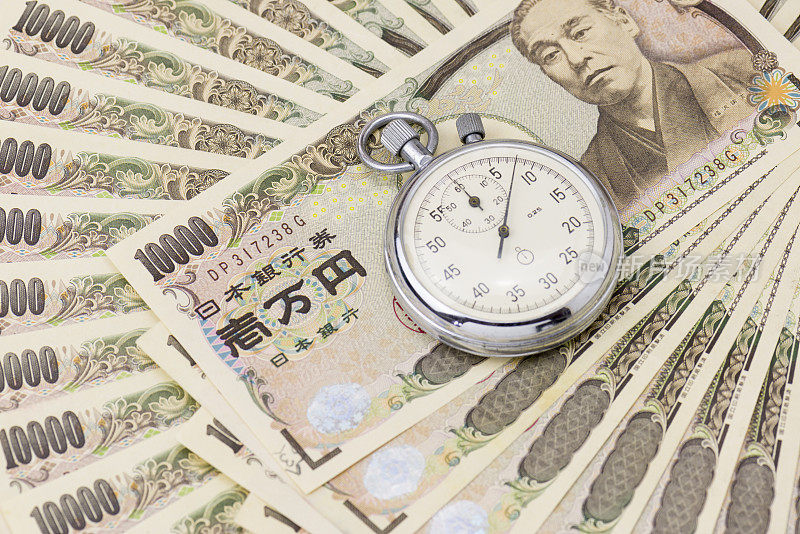 日本日元和秒表