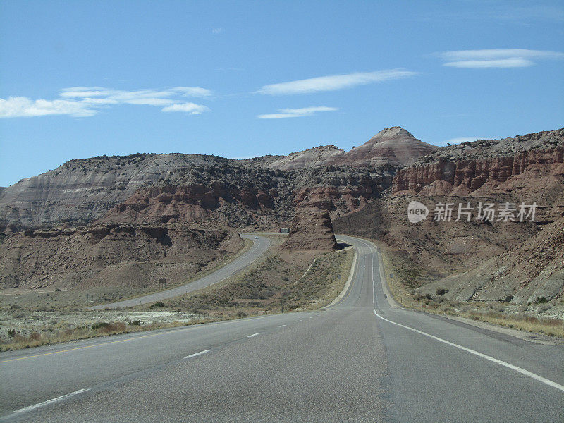 通往黑龙峡谷的路