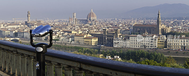 俯瞰佛罗伦萨地标宫殿，阿尔诺大教堂意大利托斯卡纳全景