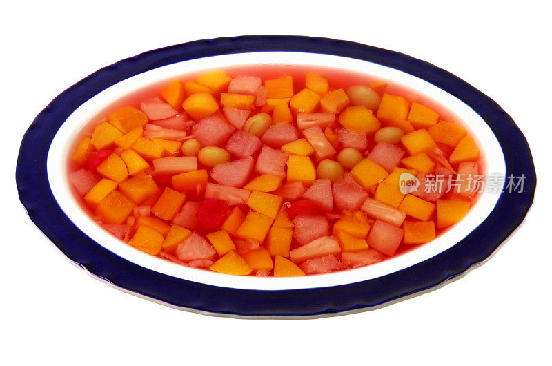 果冻和水果在椭圆形碗