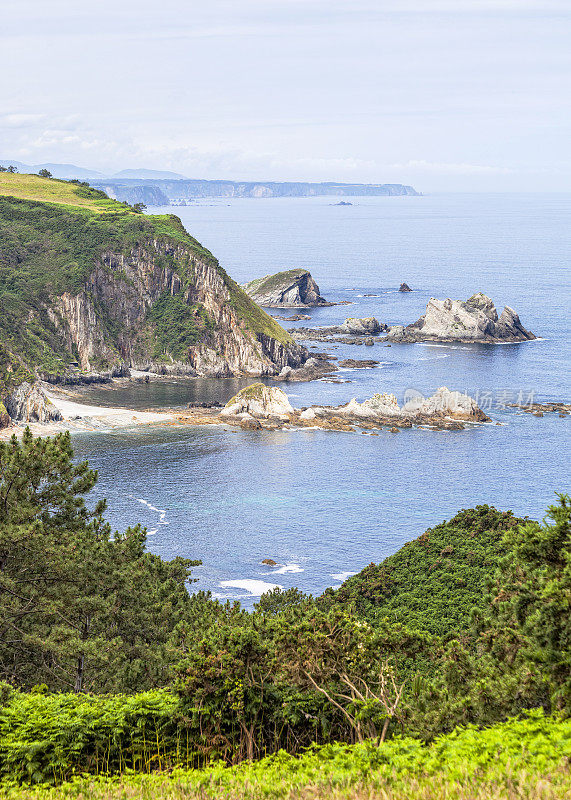 海滩上的沉默