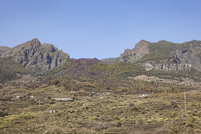 特内里费岛火山的一侧