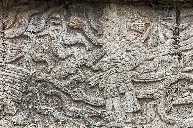 玛雅国王的石雕