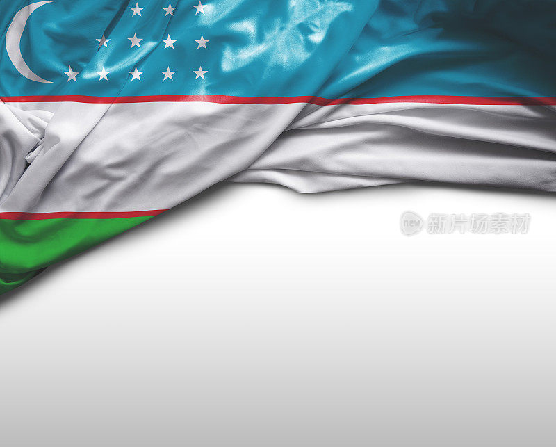 乌兹别克斯坦挥舞着国旗