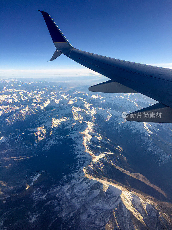 科罗拉多雪山的鸟瞰图