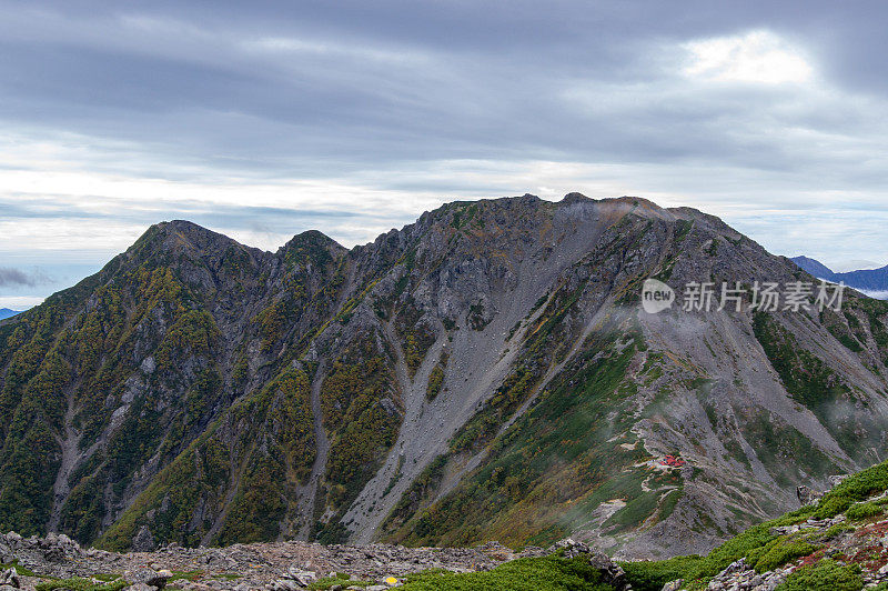 南阿尔卑斯山,日本山梨县县