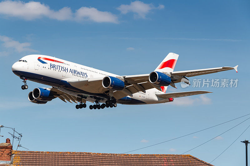 英国航空公司的空客A380飞机在伦敦希思罗机场