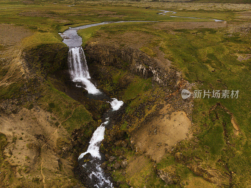 动宾ðufo瀑布,冰岛