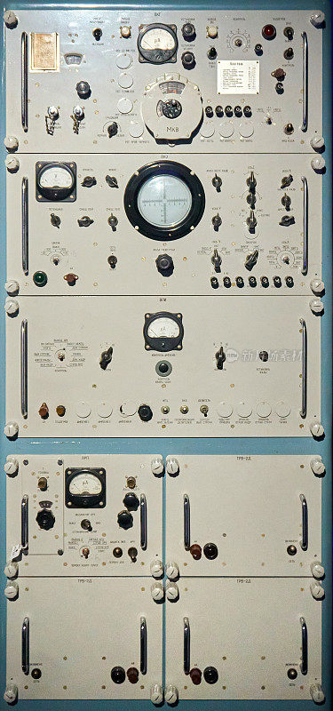 苏联旧电器的控制面板