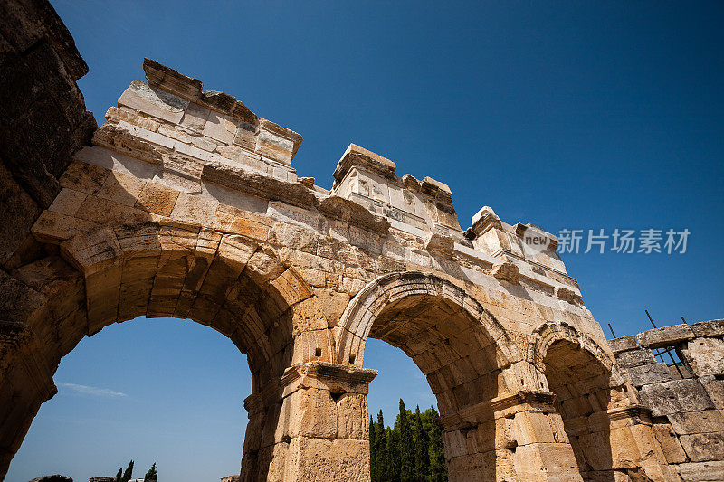 希拉波利斯古城在Pamukkale