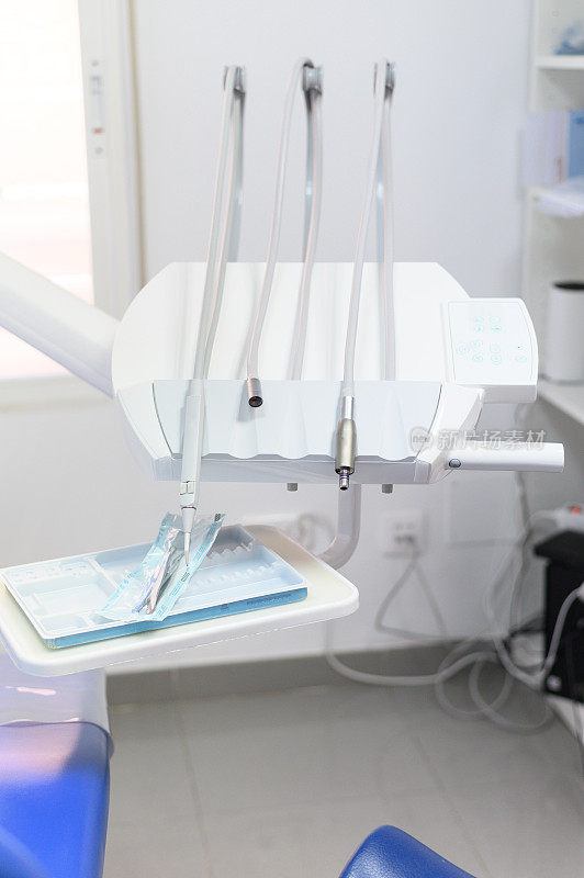 牙科诊所的机器和工具