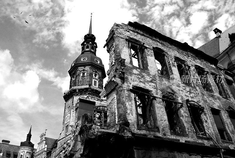 德累斯顿的废墟。