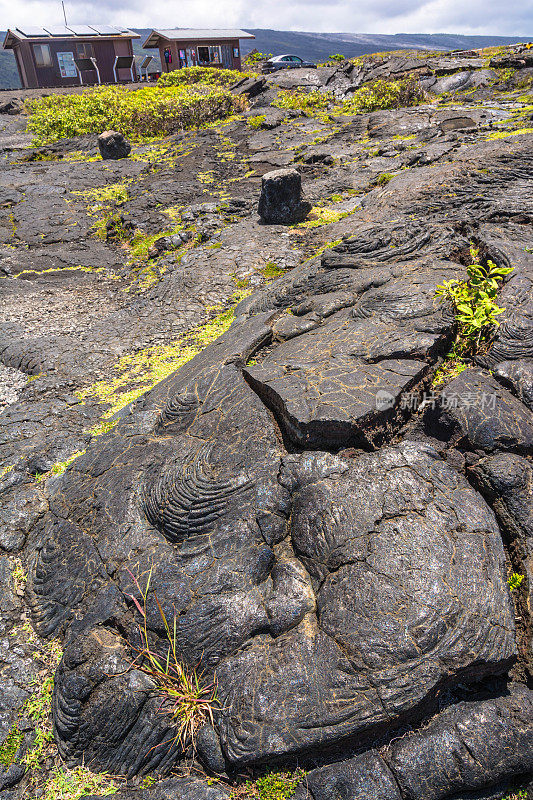 夏威夷火山口路链沿线的熔岩