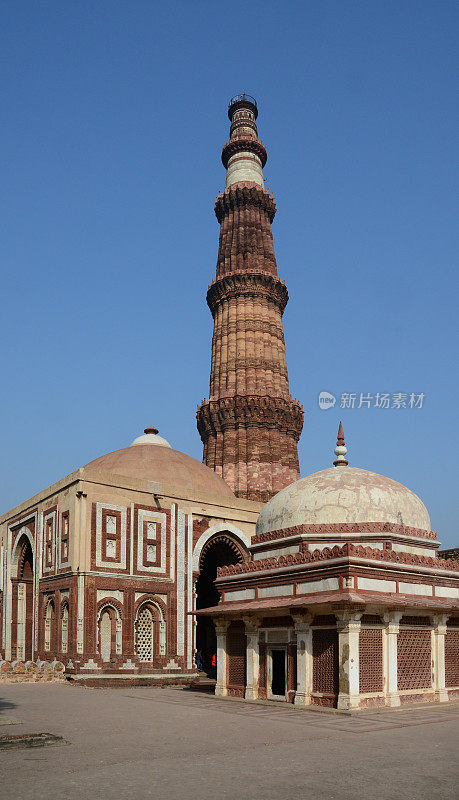 德里的塔和寺庙