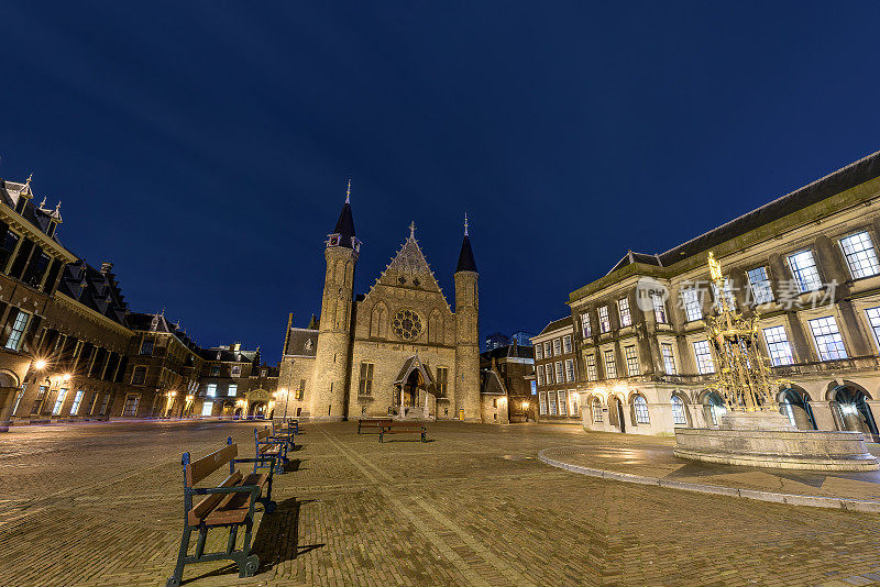 Binnenhof夜景