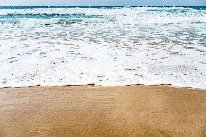 大海中的波涛