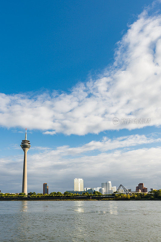 德国的天际线Düsseldorf