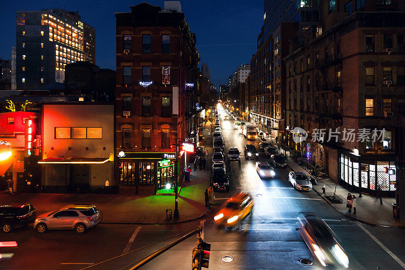 纽约市晚上的街景