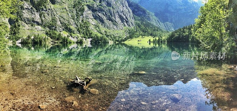 欧伯湖全景(Königssee)在巴伐利亚阿尔卑斯山，德国