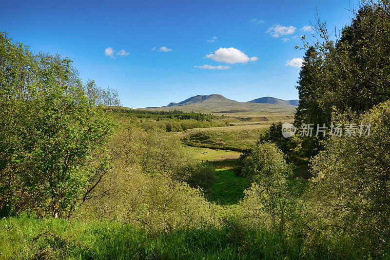 布雷肯灯塔，黑山地区